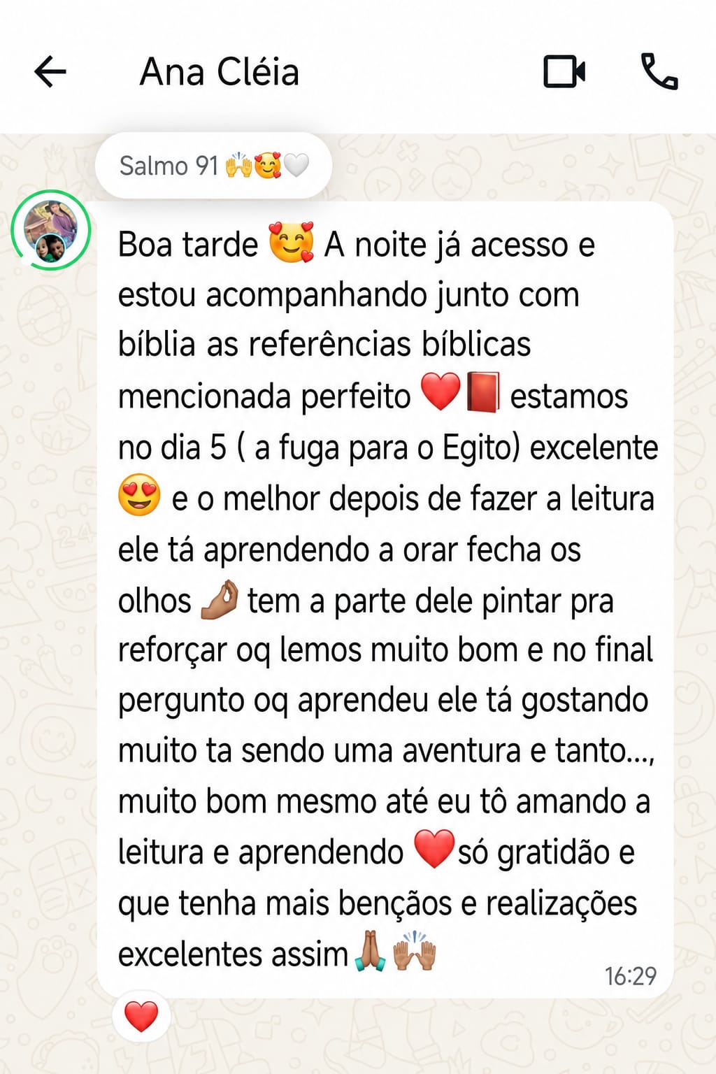 Mensagem real de Ana Cléia contando a experiência do kit devocional em família